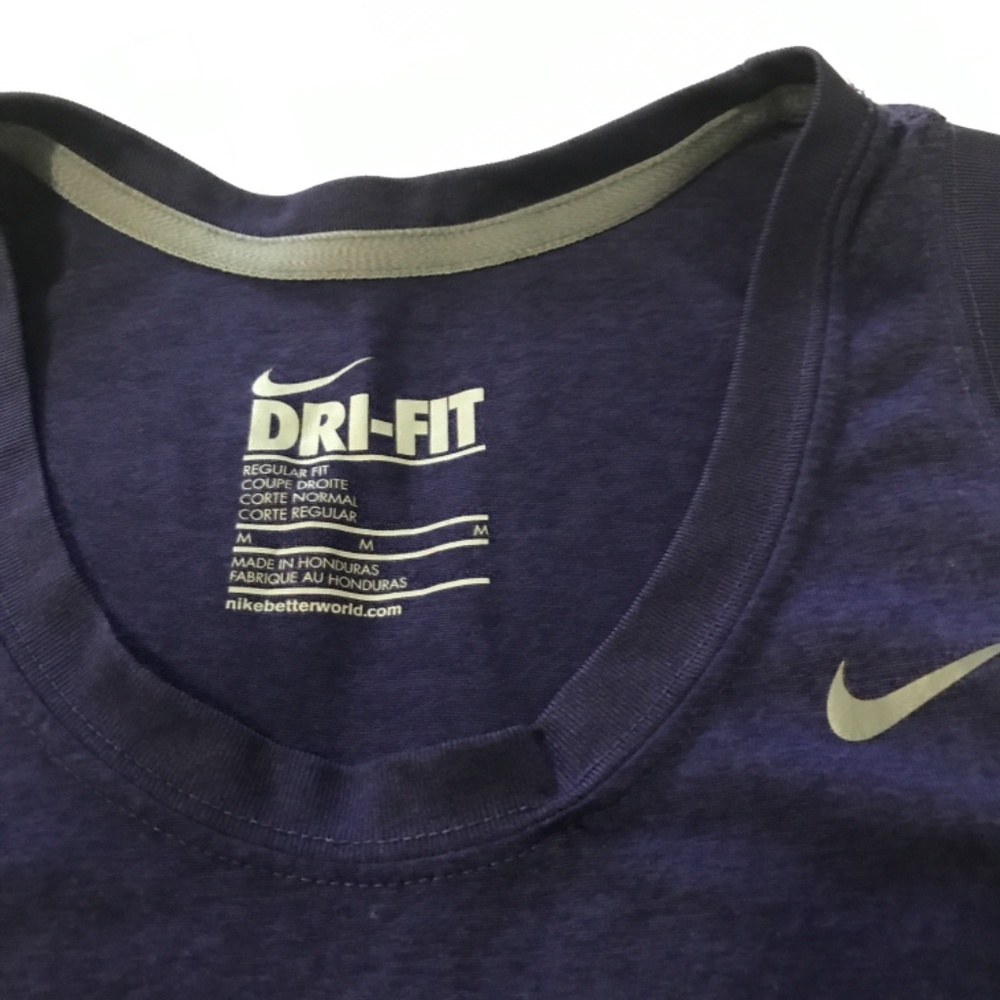 Nike Dri-fit purple tank top M - Picture 3 of 3